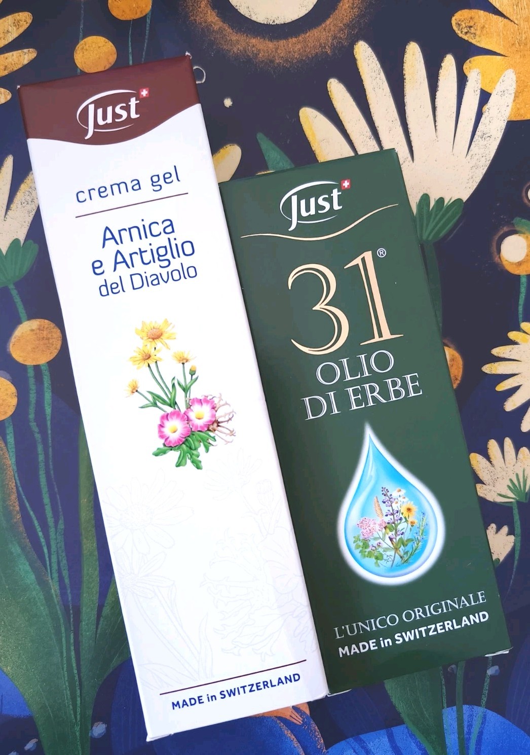 Bolsius - Set di 4 Candele Profumate - Vaniglia - 9,7 x 8,5 cm - Durata di Combustione: 45 ore - Con Estratti Naturali - Cera Vegetale Naturale - Senza Olio di Palma