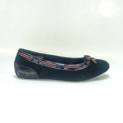 Skechers Womens 6.5 Black Perforated Leather And Synthetic Upper Slip On Flats