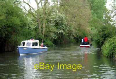 Photo 6x4 Heading up Shifford Lock Cut Chimney The lock cut by-passes the c2007