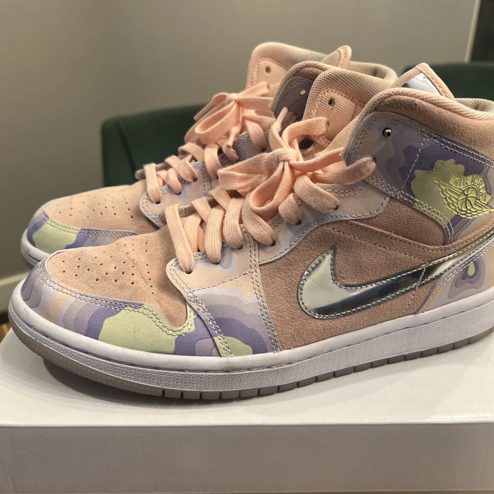 Talla 9.5 - Air Jordan 1 SE Mid P(HER)SPECTIVE W Foto 3 de 4