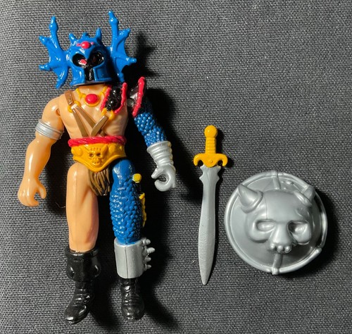 1983 LJN Dungeon & Dragons - Warduke w/ Original Sword, Shield & blister - Ex! - Picture 2 of 8