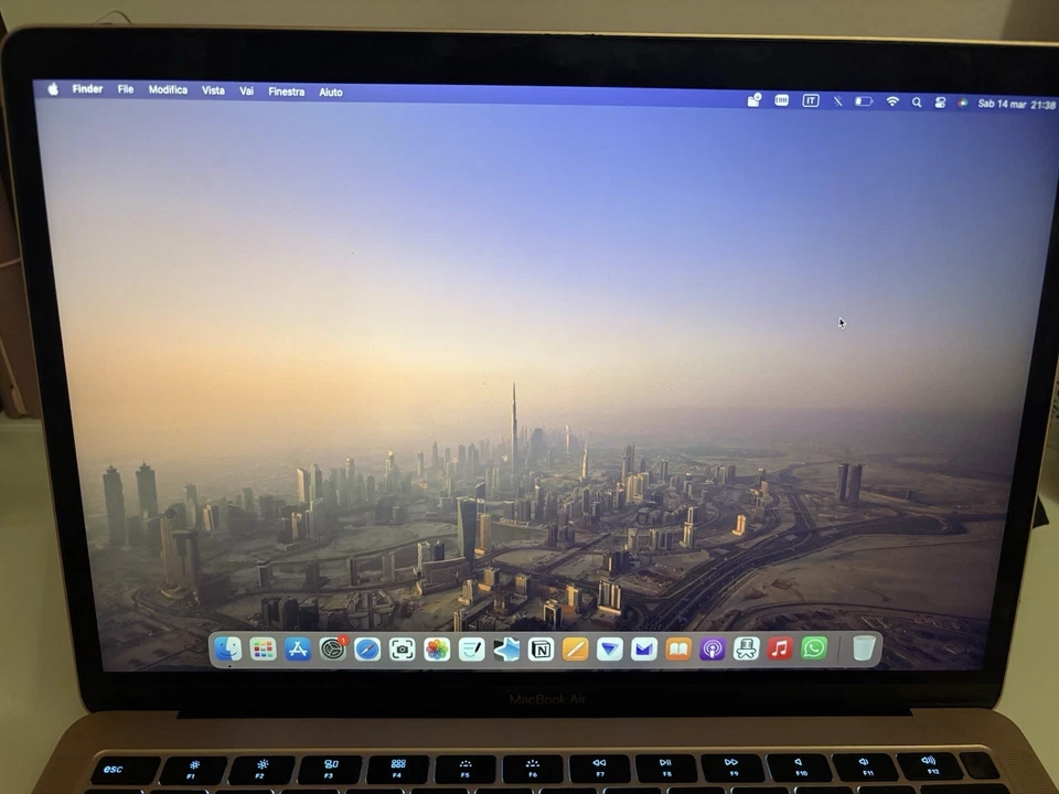 Apple MacBook Air 13" · i5 8th gen 1.6 GHz · 8GB · 128GB, foto 2 di 5