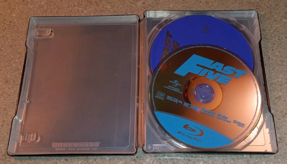 Fast Five Steelbook Blu-Ray DVD Best Buy Exclusive Rare OOP Fast And Furious. Foto 3 de 4