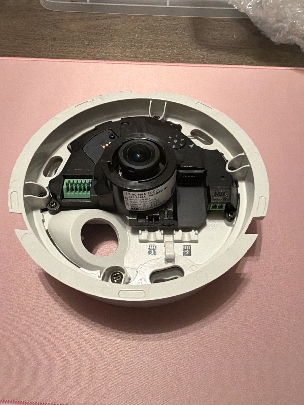 Avigilon 8.0V-H6A-FE-DCI Bullet Camera/ No Cables / No Dome Cover / Missing