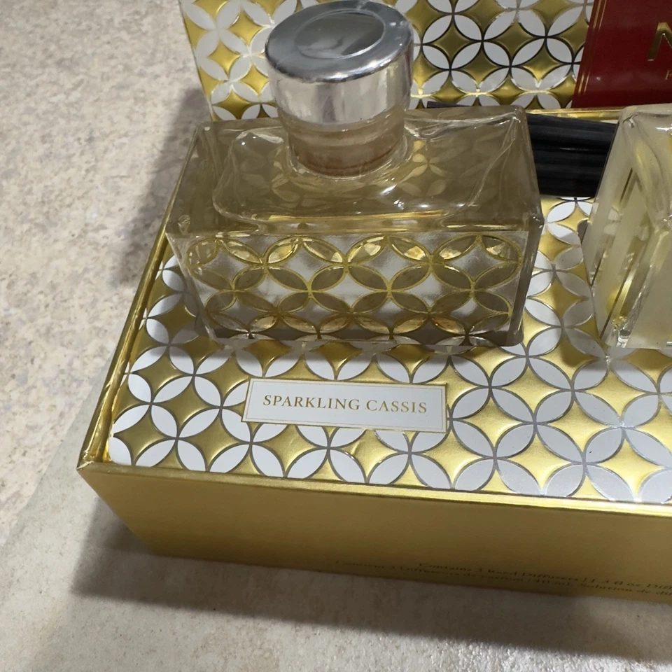 Nest New York Festive Petite Diffuser Trio Set Holiday Scents - Image 4 of 4