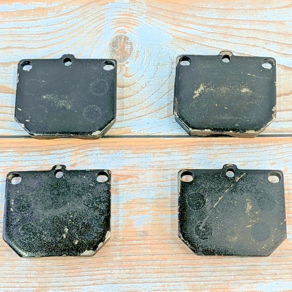 Pastillas de freno de disco delanteras semi metálicas CS39NA para Nissan 200SX Datsun 620 710 810 Foto 4 de 4