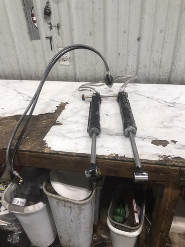 Mercury marine MerCruiser Alpha Bravo trim tilt lift hydraulic cylinders NO SALT