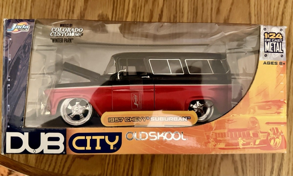 Jada Toys 1:24 1957 Chevrolet Suburban Dub City Old Skool Diecast
