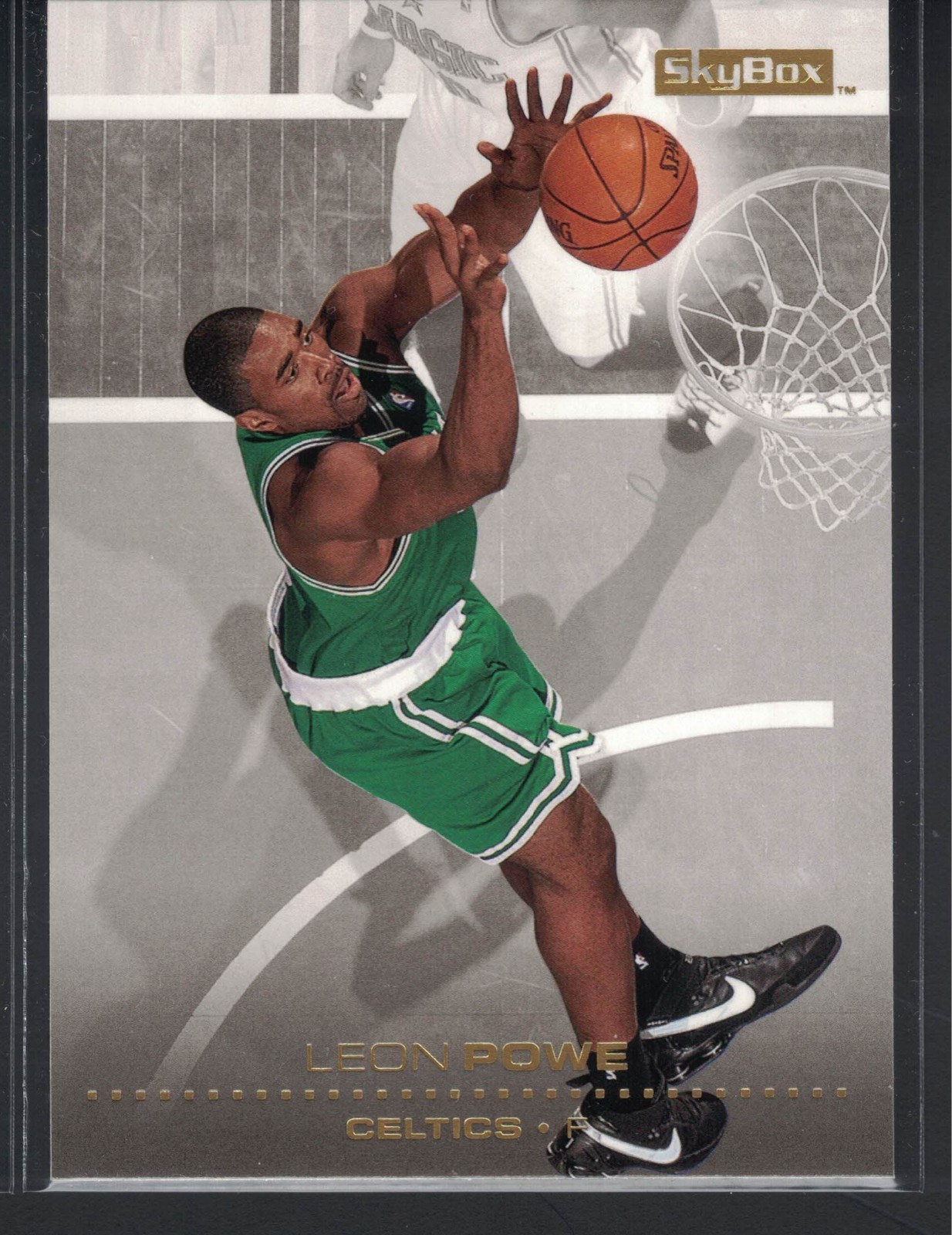 2008-09 Skybox - Leon Powe #11