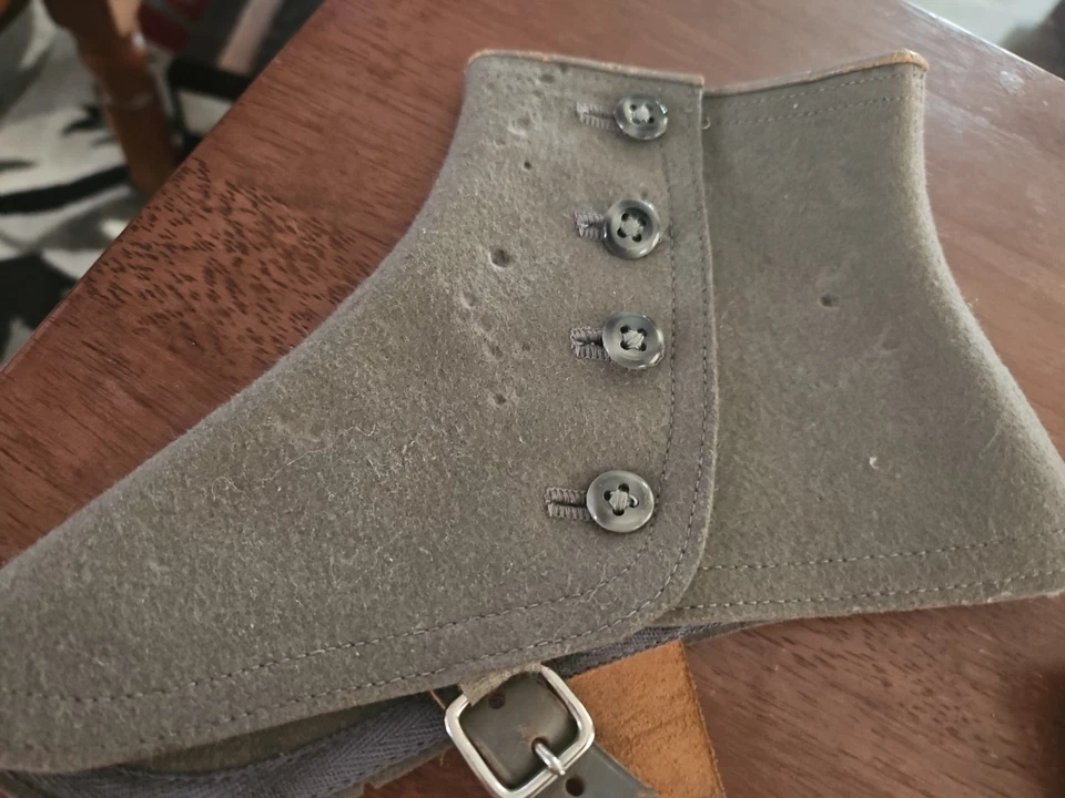 Vtg 1920s 30s 1 Pair Men Women Spats Gray Wool Leather Straps 4 Buttons Boot #2 - Image 3 of 4