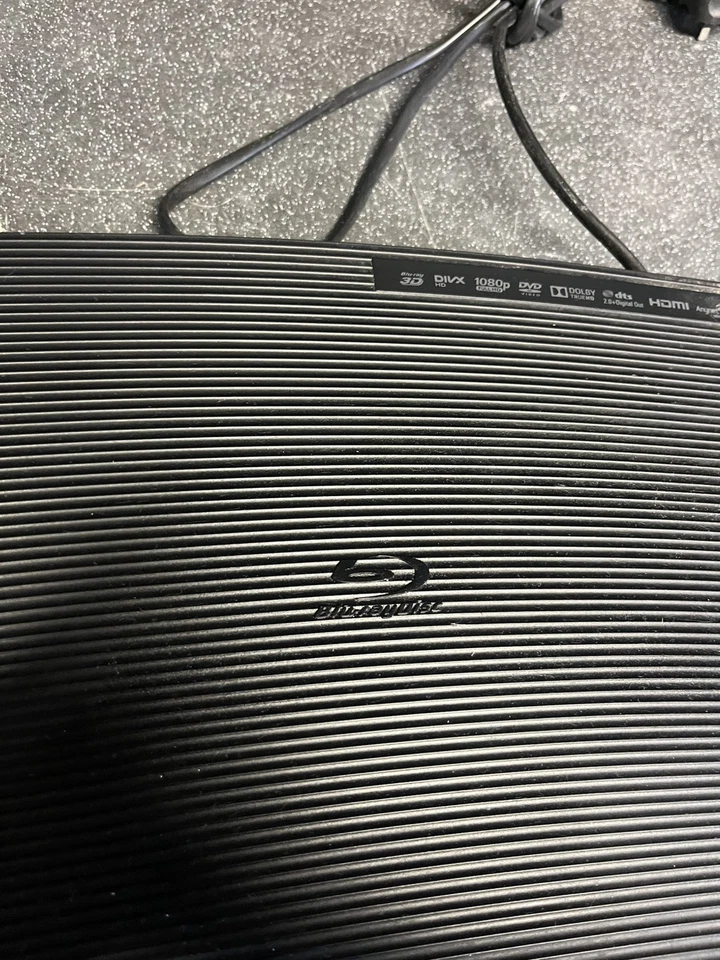 Samsung BD-J5500 Smart Blu-Ray Player 1080p Full HD - Faulty No Power Unit Only - Image 3 of 4