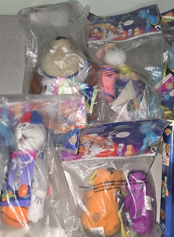 Lote de peluches Space Jam 1996 con VHS Foto 4 de 4