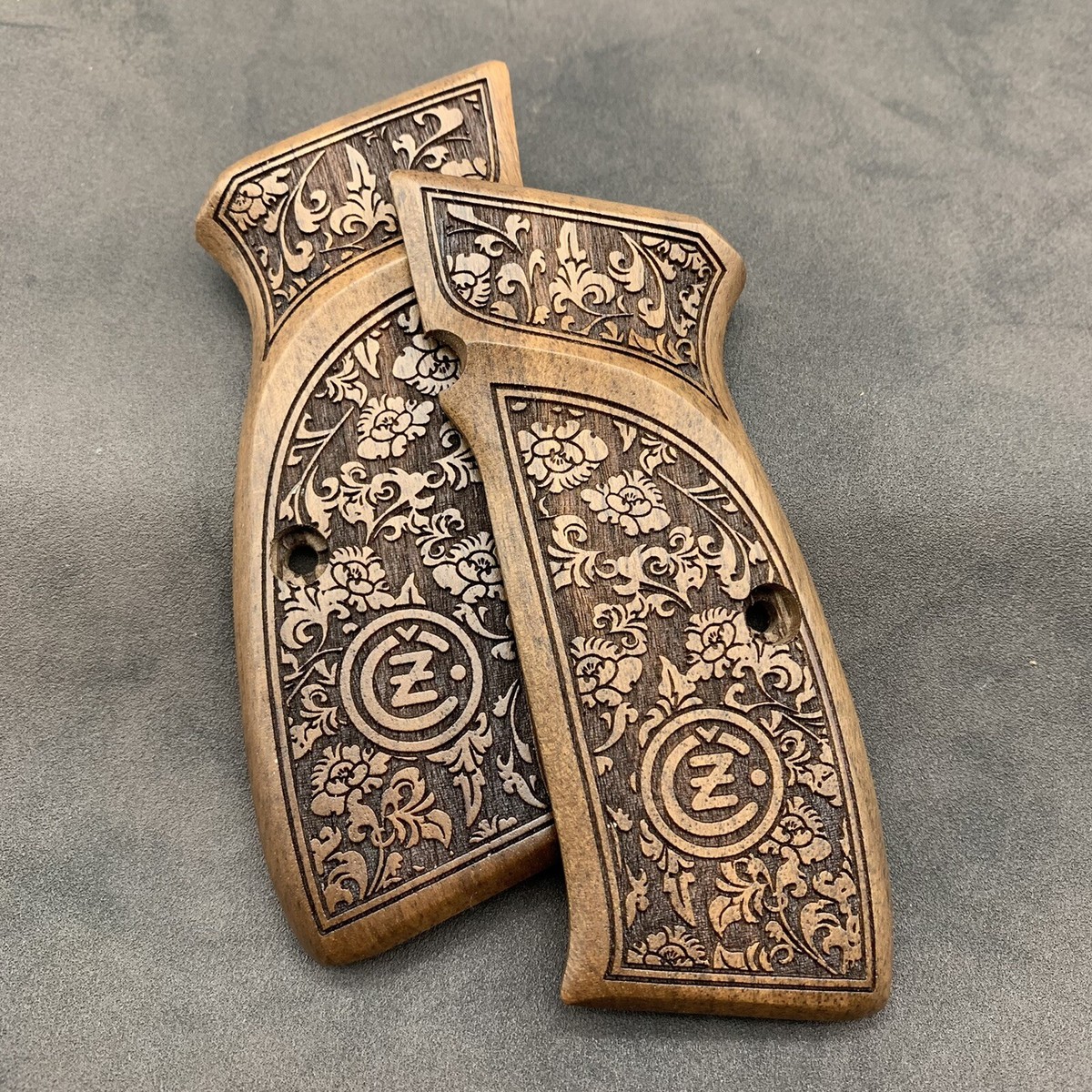 ハンドメイド‼️ワンオフ‼️ CZ 75, CZ 75B, CZ 75 SP-01 Wood Grips. Turkish Walnut Wood. Floral