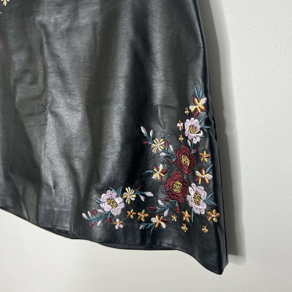 Falda de lavandería hippie para mujer grande de cuero sintético mini bordada ajustada retro boho Foto 4 de 4