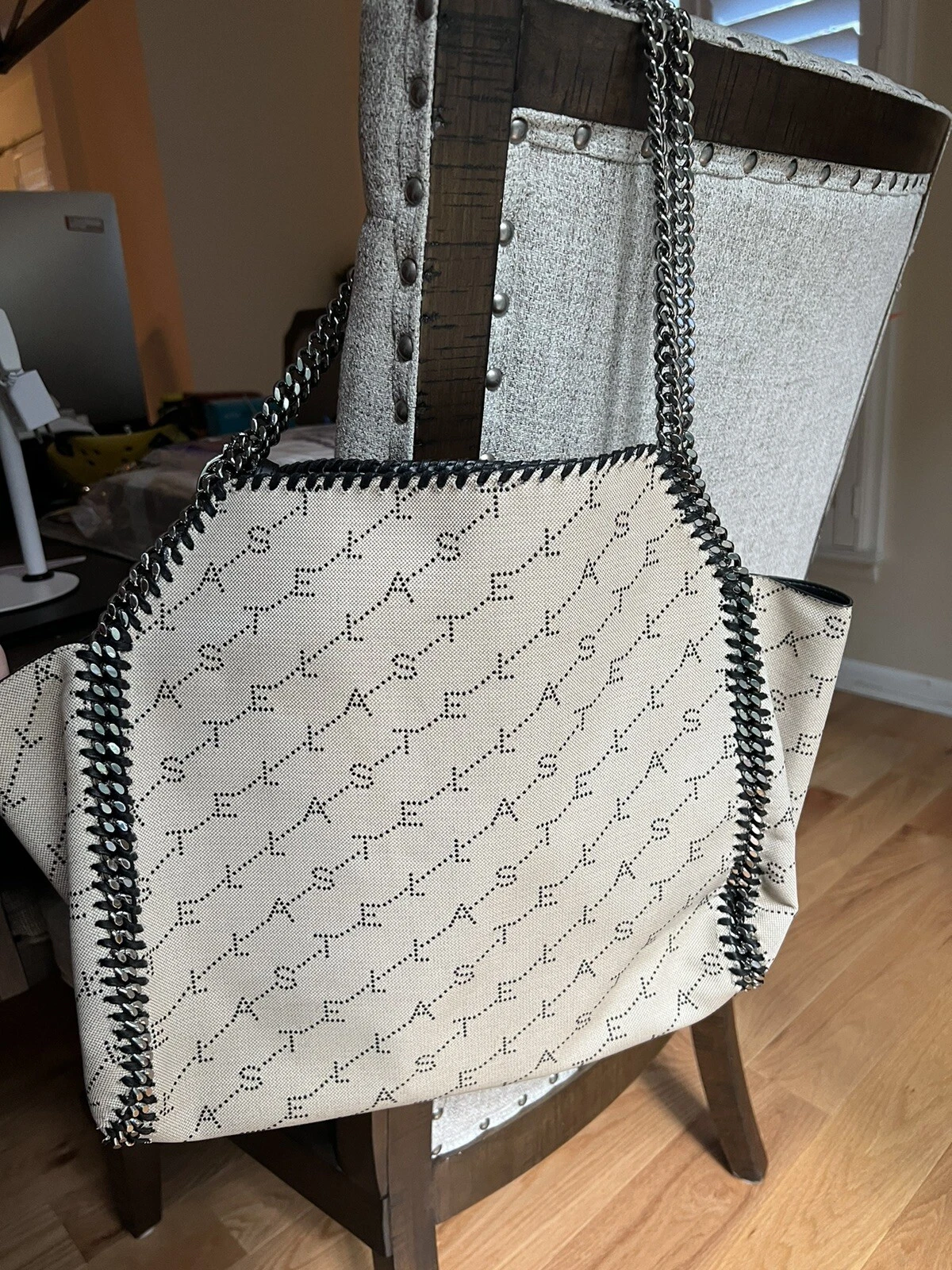 Stella McCartney — Stella McCartney Logo bag Sold Out Everywhere