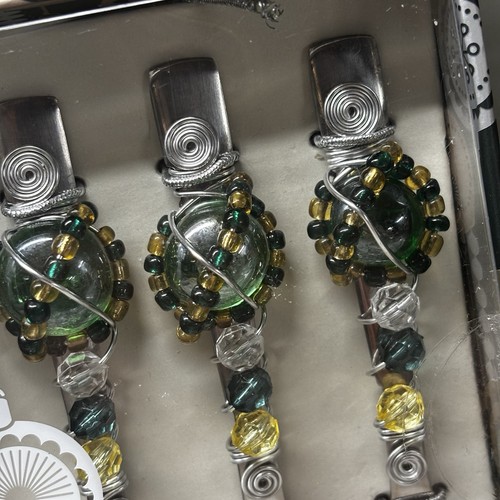 4 Stainless Steel Butter Spreaders Canape’ Knives Glass Beaded Irish St Patrick - Afbeelding 2 van 5