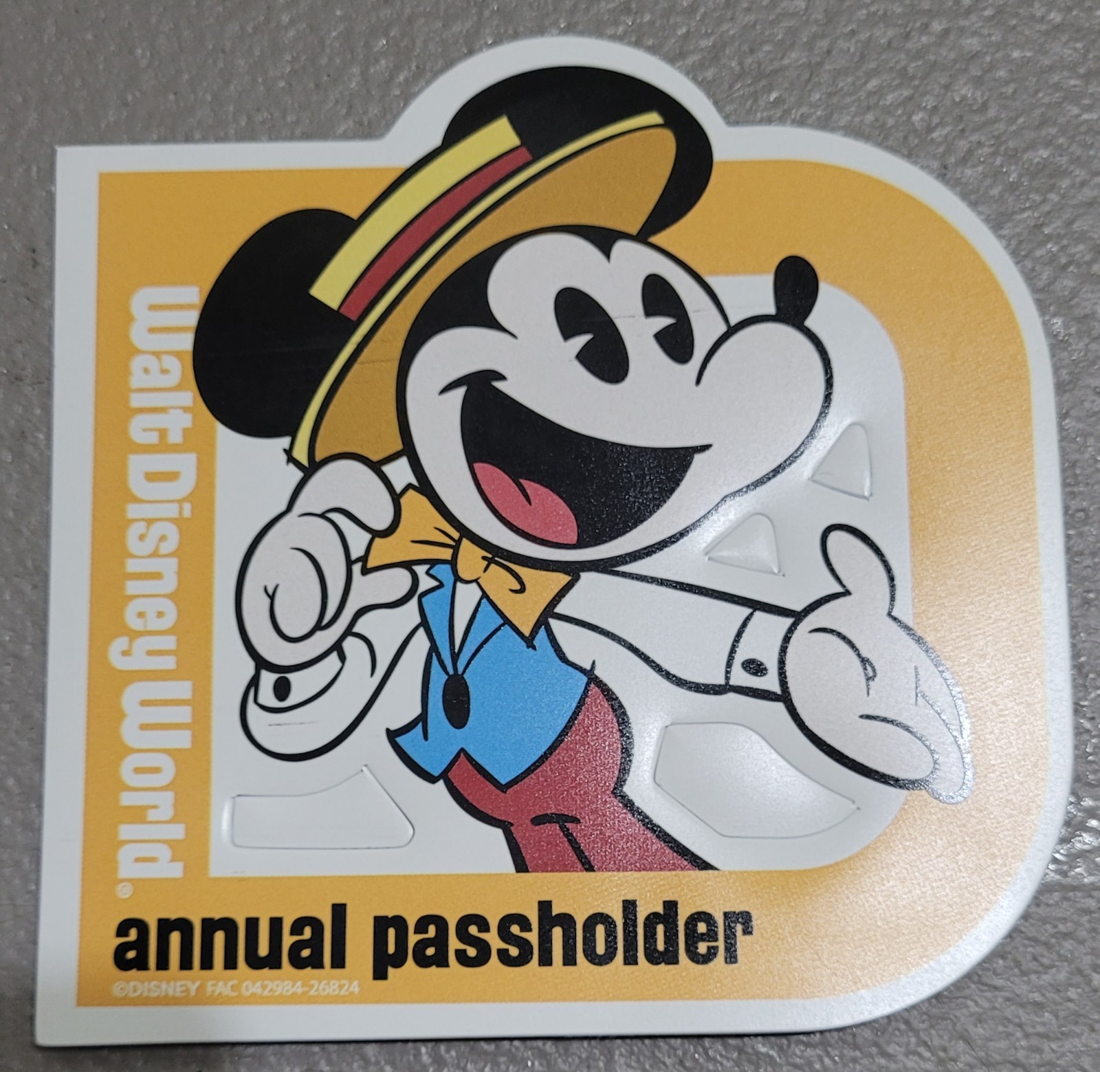 Walt Disney World Annual Passholder Magnet Dapper Mickey Authentic WDW