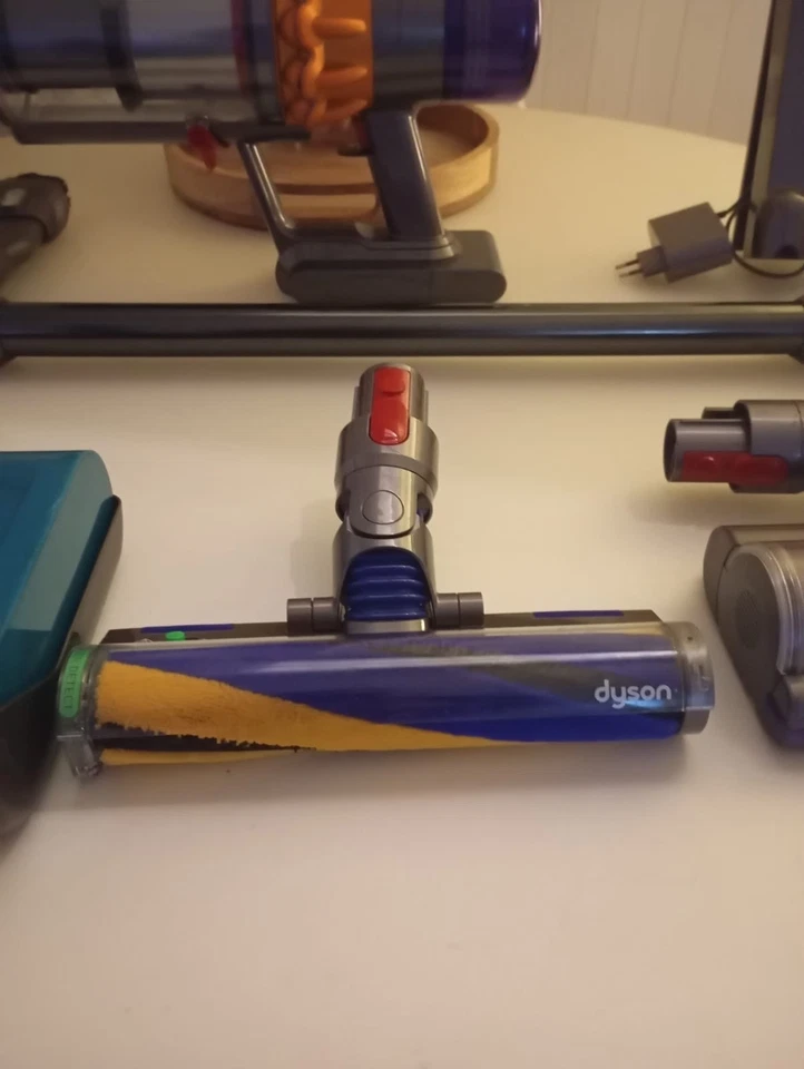 Dyson V15s Detect Submarine, photo 2 sur 5