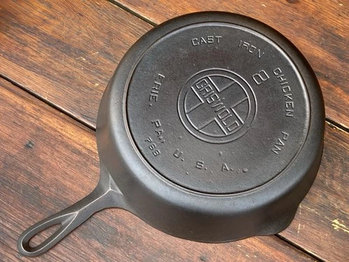 Griswold Cast Iron Chicken Pan With Heat Ring