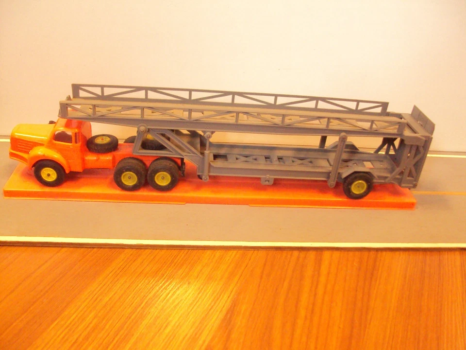 NOREV  1/43  BERLIET  TBO 15  Transporteur de voitures. - Photo 2/4