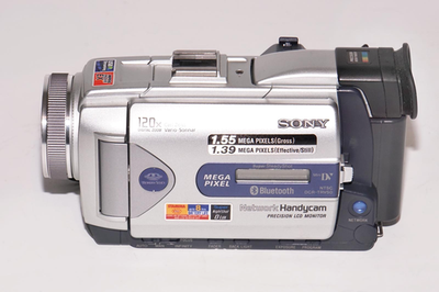 Sony Handycam DCR-TRV50 Bluetooth Mini DV Camcorder w/NightShot +