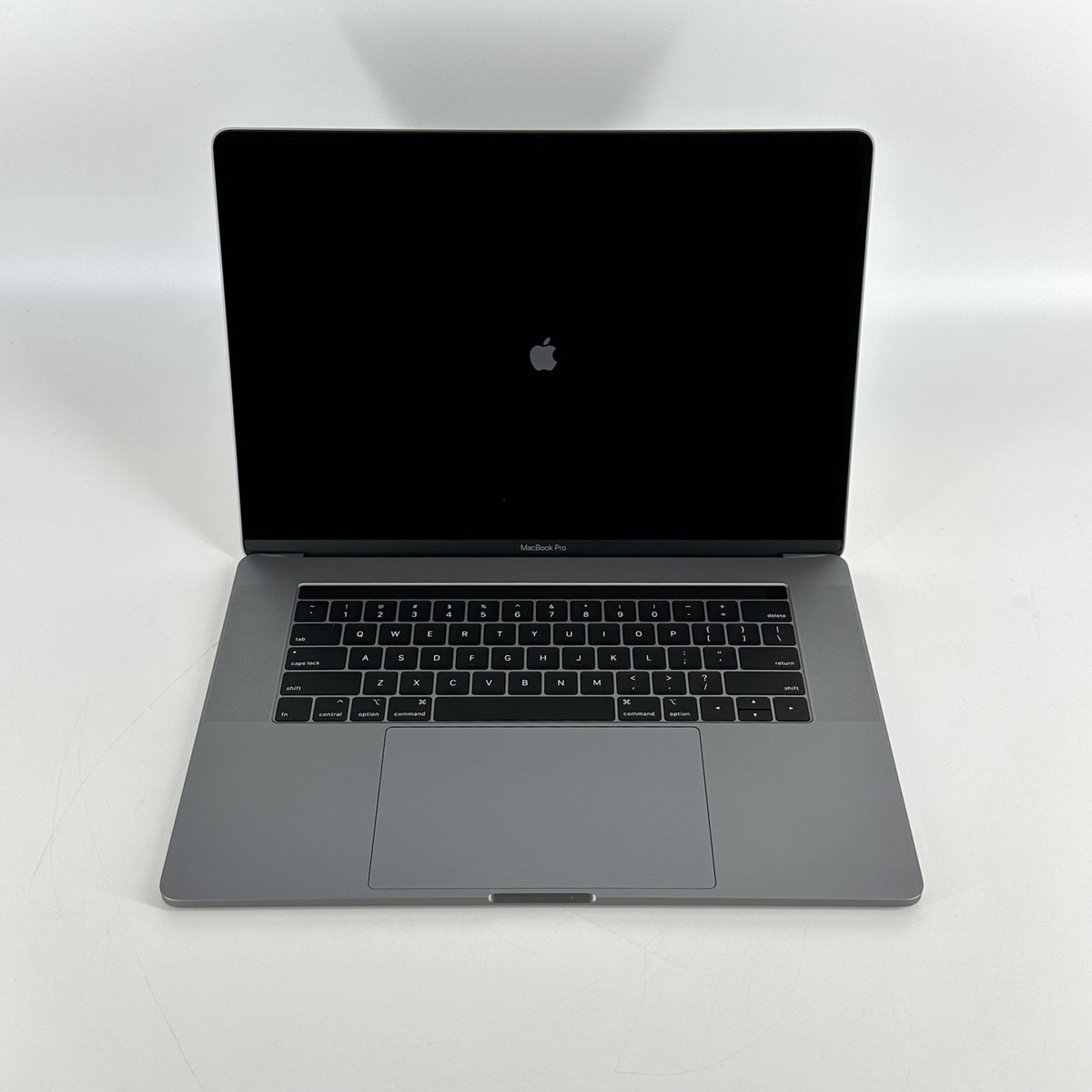 MacBook Pro 15 Touch Bar 2018 2.6 GHz i7 16GB 512GB SSD Pro 560X