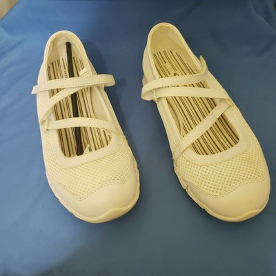 cross trekkers mary jane shoes