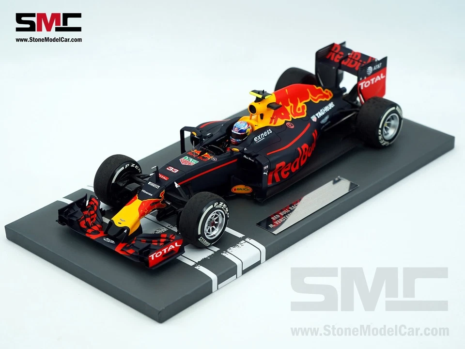 Red Bull F1 RB12 #33 Max Verstappen 1st Career Win Spanish 2016 1:18 MINICHAMPS - Image 2 of 4
