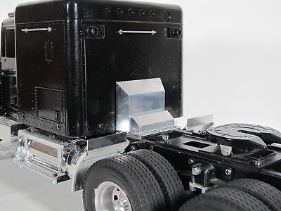 Custom simulate of Rear Rail Tool Box Tamiya 1/14 Semi King Grand Hauler Tractor