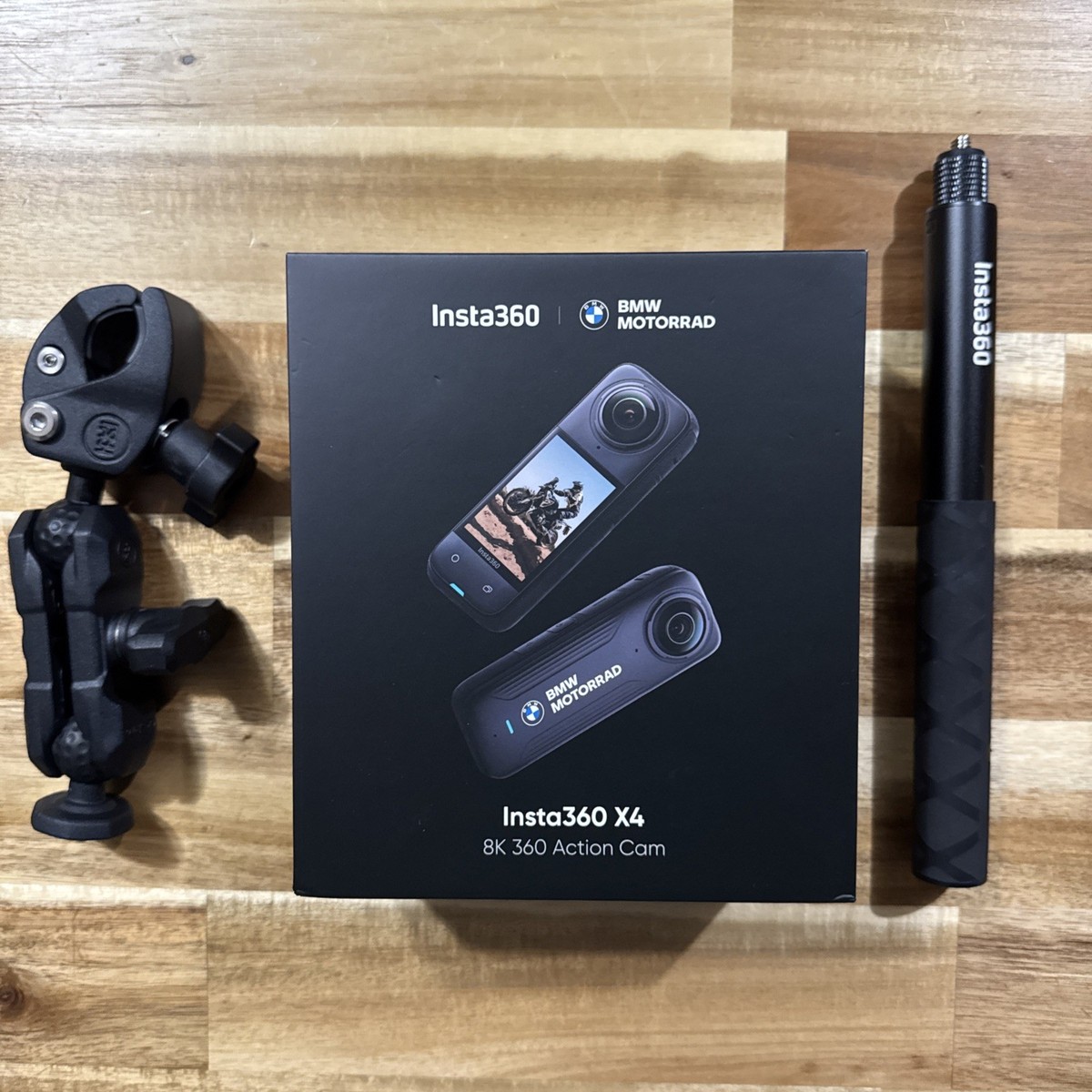 Insta360 X4 BMW Motorrad Edition Bundle Camera + Motorcycle Clamp 