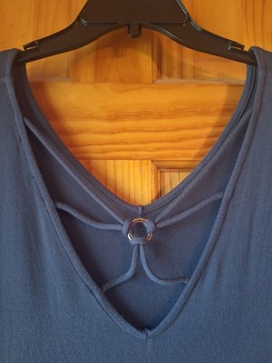 Papermoon XL Vneck Top With Accent Back Decor