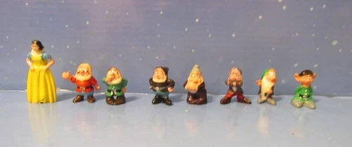 Disneykins Marx Toy Snow White and The Seven Dwarfs Tinykins 8 Figures 1961