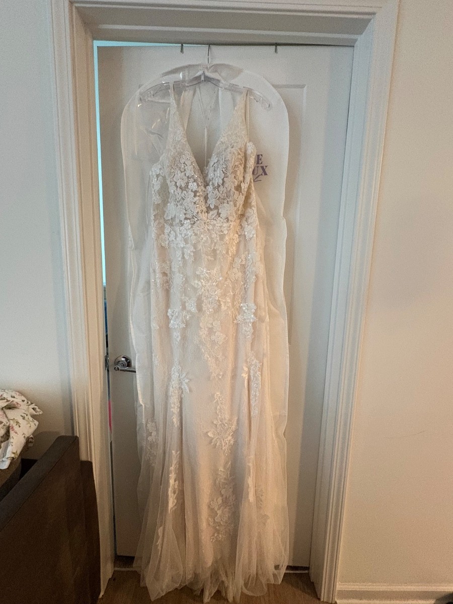 vow'd wedding dress size 16w, ivory, fit and flare, unaltered