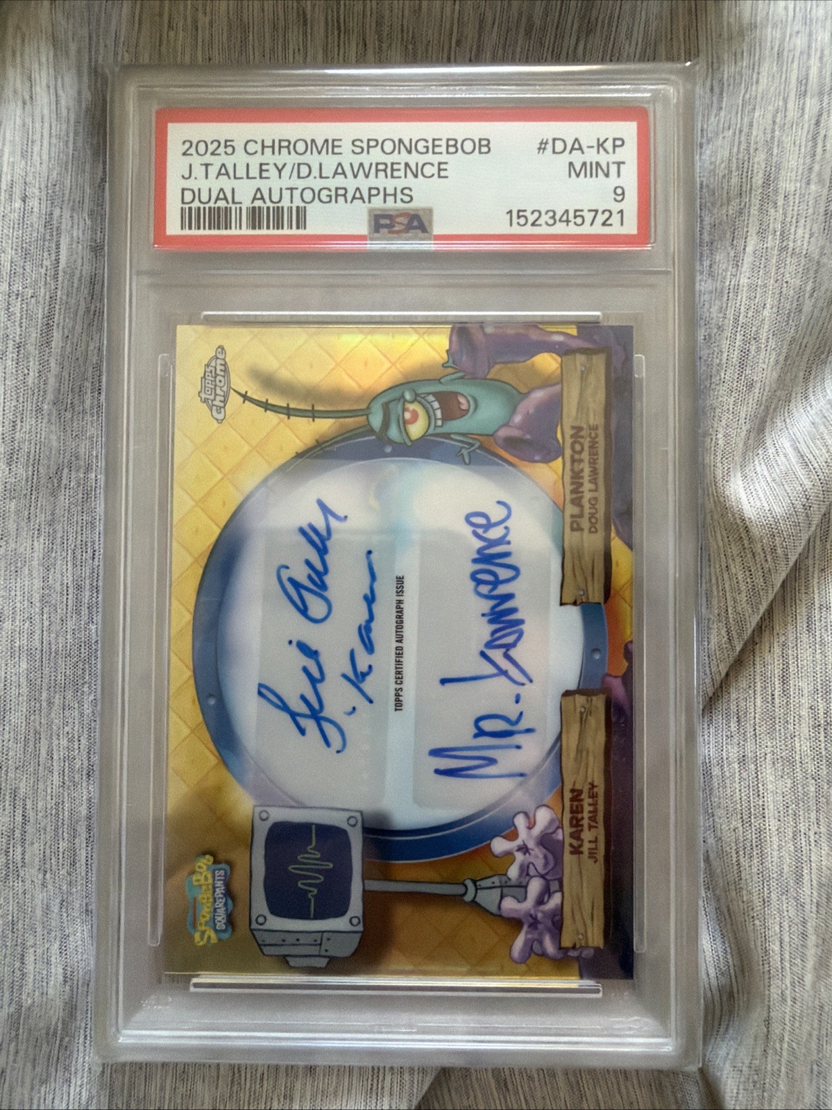 Topps 2025 SpongeBob Sapphire Karen Plankton Dual Autographs DA-KP PSA 9 view 3