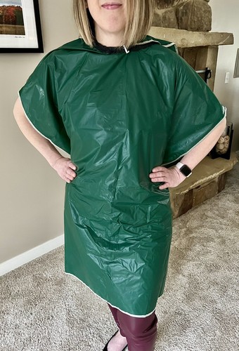 Vintage 90’s Betty Dain Hunter Green Shampoo Cape