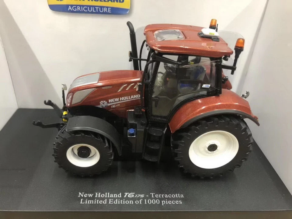 Universal hobbies 1/32 New Holland T6.175 Edition Terracotta Diecast - Image 2 of 3