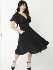 Unique Vintage NWT Black Texture Flutter Sleeve Swing Dress - Size Small