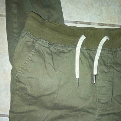 Divided by H&M Men's Green Solid Jogger Pants M Drawstring Elastic Waist