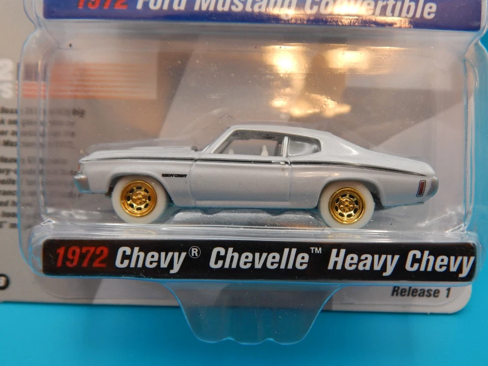 JOHNNY LIGHTNING WHITE LIGHTNING CHASE CLASS OF 1972 MUSTANG & CHEVELLE 2 PACK A - Image 2 of 3