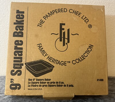 Vintage Pampered Chef 9  Square Baker #1490   In the Box