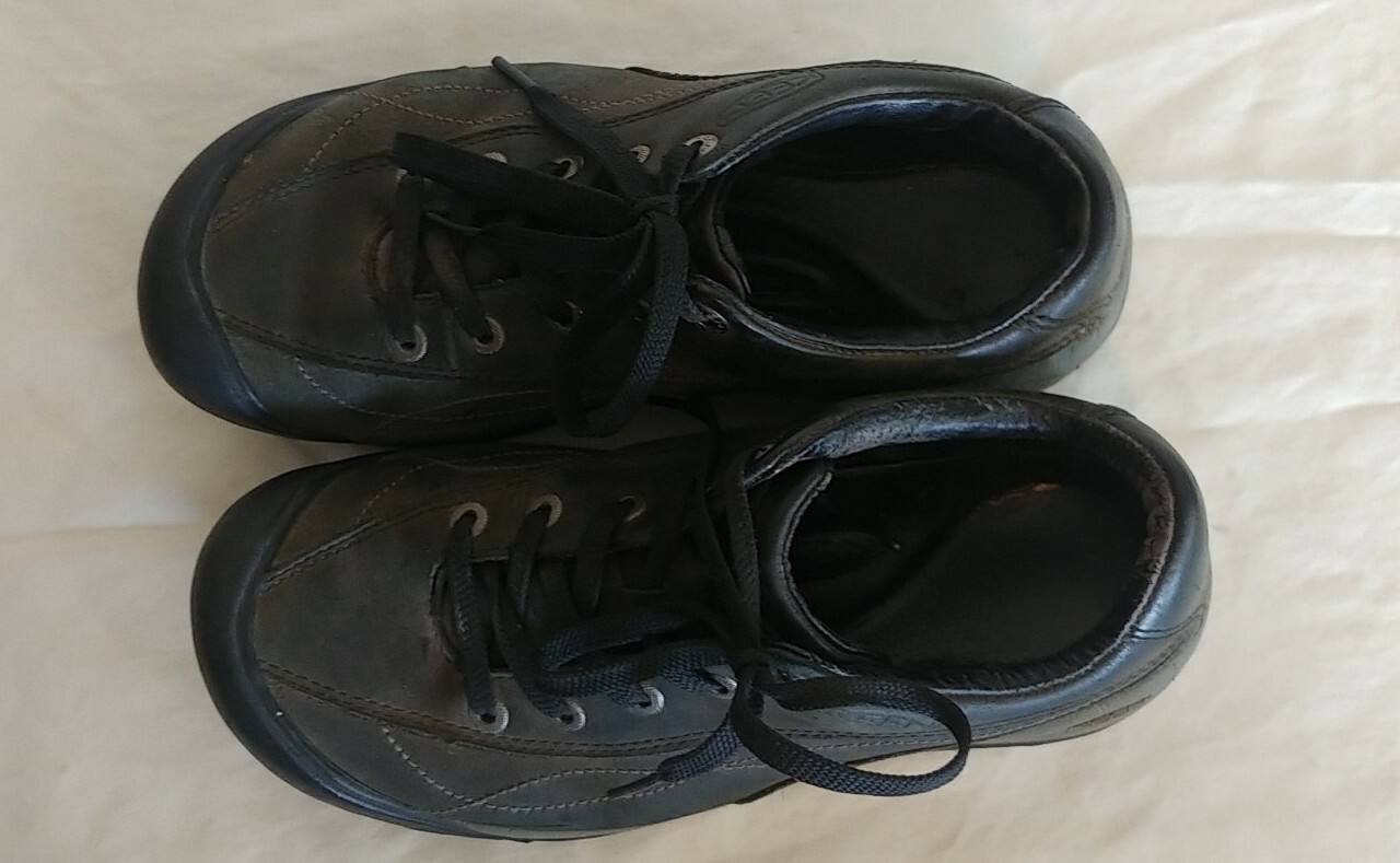 Scarpe da ginnastica Keen Toyah nere in pelle outdoor escursionismo Gorpcore taglia 6