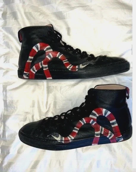Baskets homme en cuir serpent roi brodé Gucci Ace taille 8