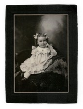 ANTIQUE Pretty YOUNG Girl HAIR BOWS Coat CABINET CARD Photo DRESS Necklace 33