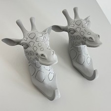 Lila & Jack Giraffe Decorative Wall Hooks Set of 2 Grey Safari
