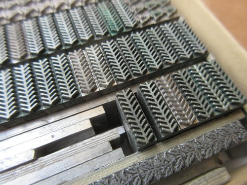 Letterpress Lead Type 12 Pt. Decorative Holiday Border C13 - Picture 7 of 9