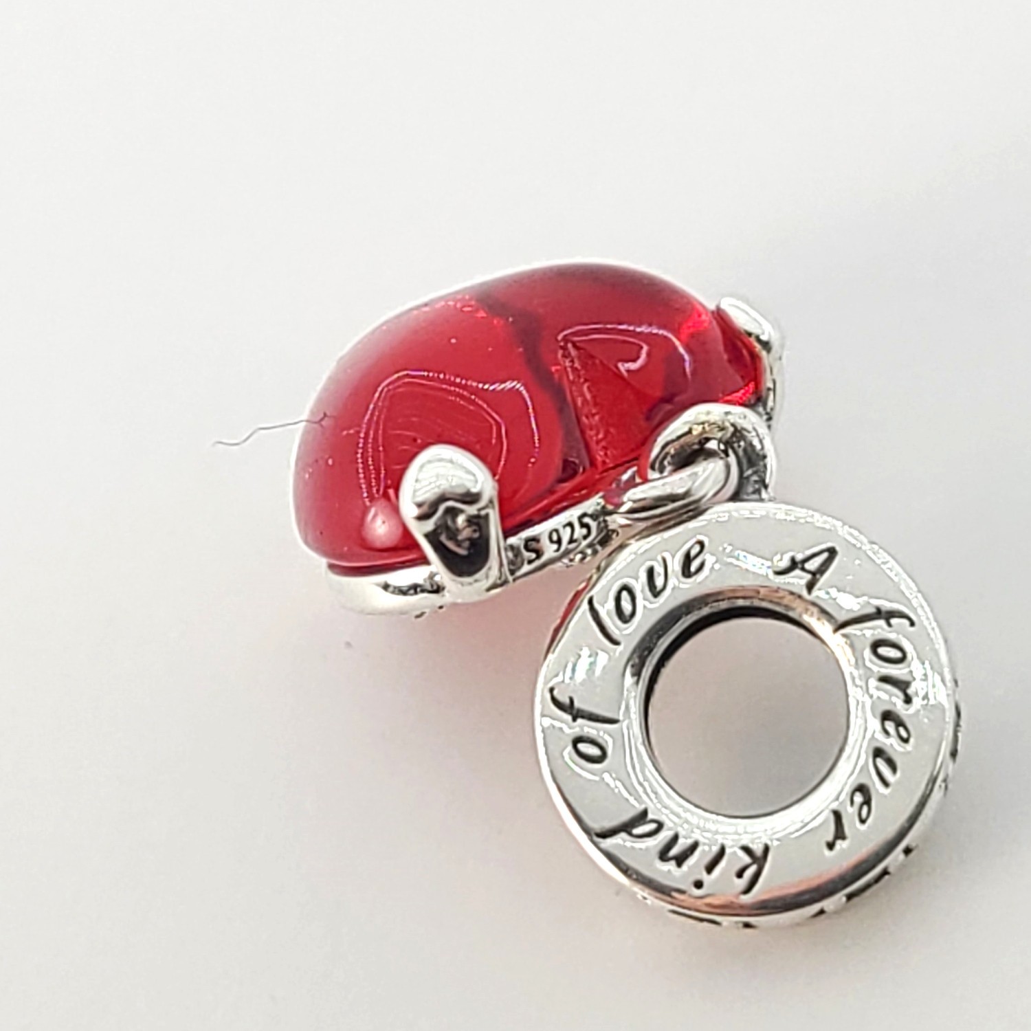 Authentic PANDORA Disney Mickey Minnie Mouse Kiss Red Murano Glass Dangle Charm