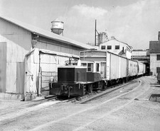Negative - Supreme Factory Un-Numbered 35-ton Diesel Unit