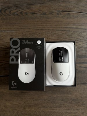 Logitech G PRO X 2 SUPERSTRIKE Gaming-Maus + Jade Skates