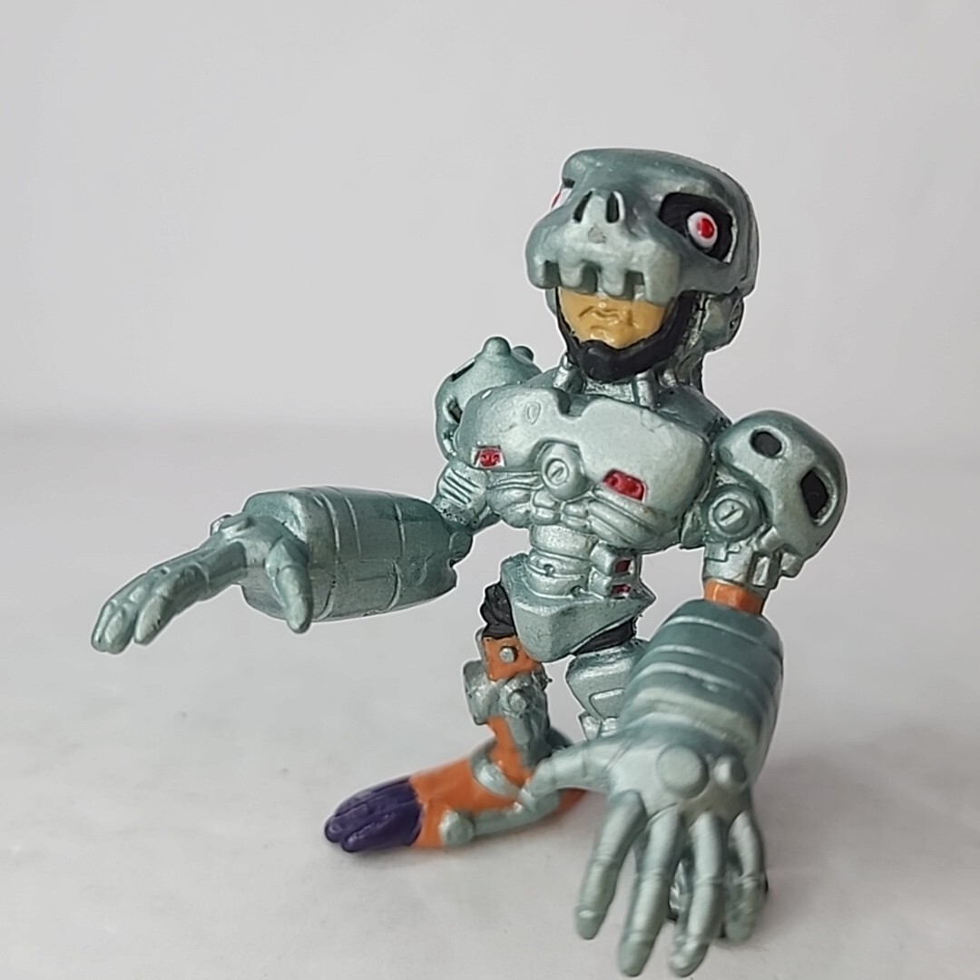 アンドロモンフィギュア Digi-Warriors Andromon 1998 Digimon Digital Monsters 1.75