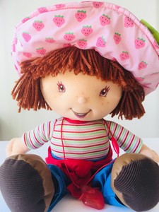 strawberry shortcake talking doll